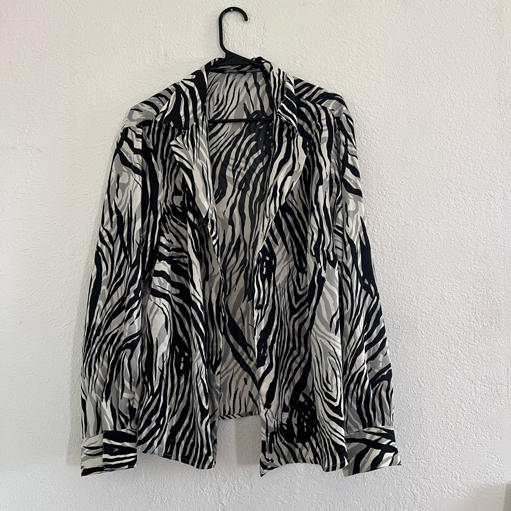 Zebra button up top